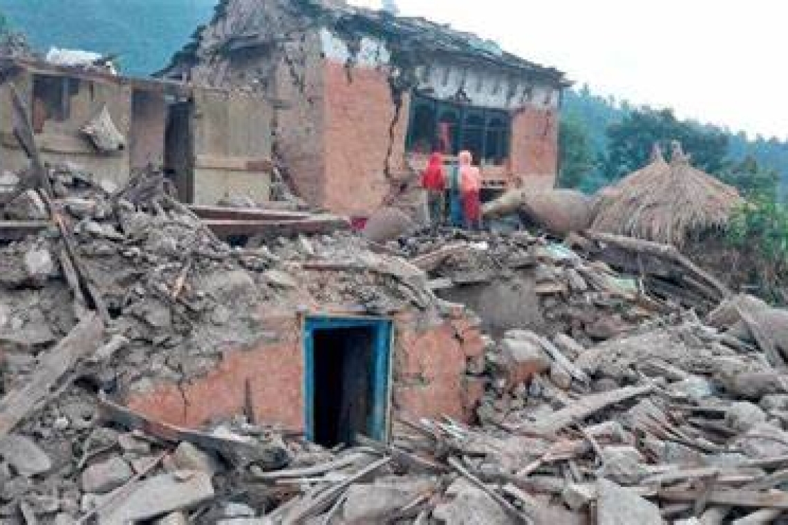 Népal: Un séisme de magnitude 5,6 fait au moins 130 morts   